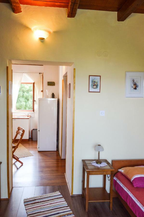 Apartment Zoja Pinezići Dış mekan fotoğraf