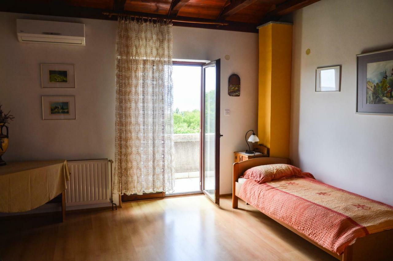 Apartment Zoja Pinezići Dış mekan fotoğraf